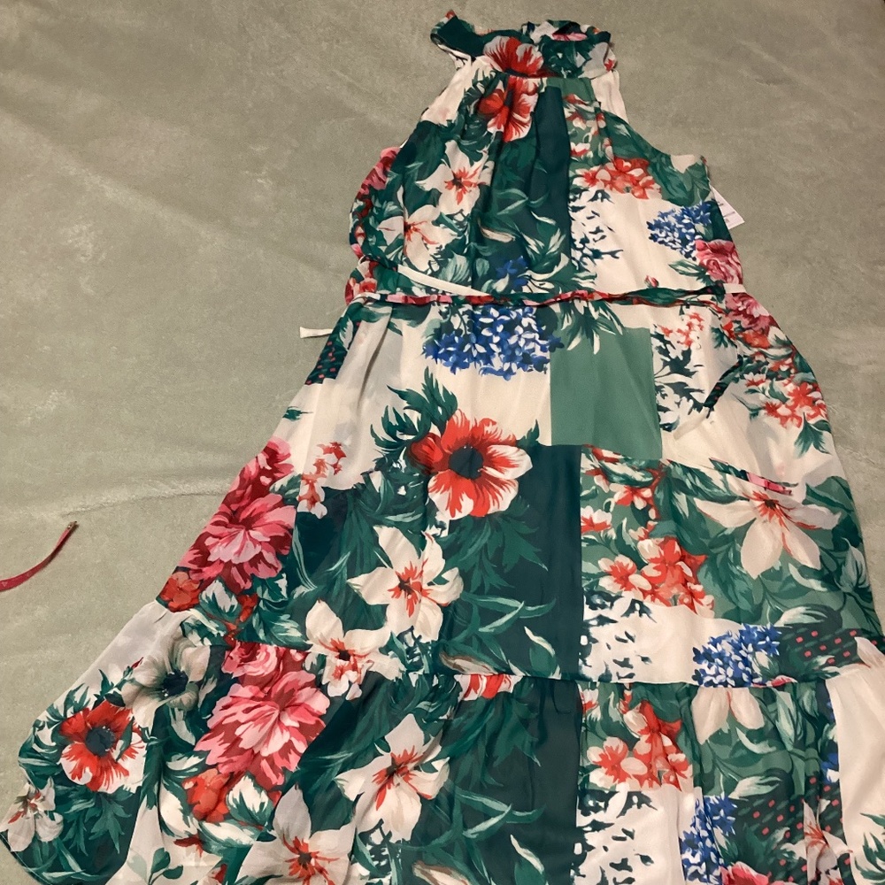 Donna Ricco maxi dress, tropical design, size 14, NWT